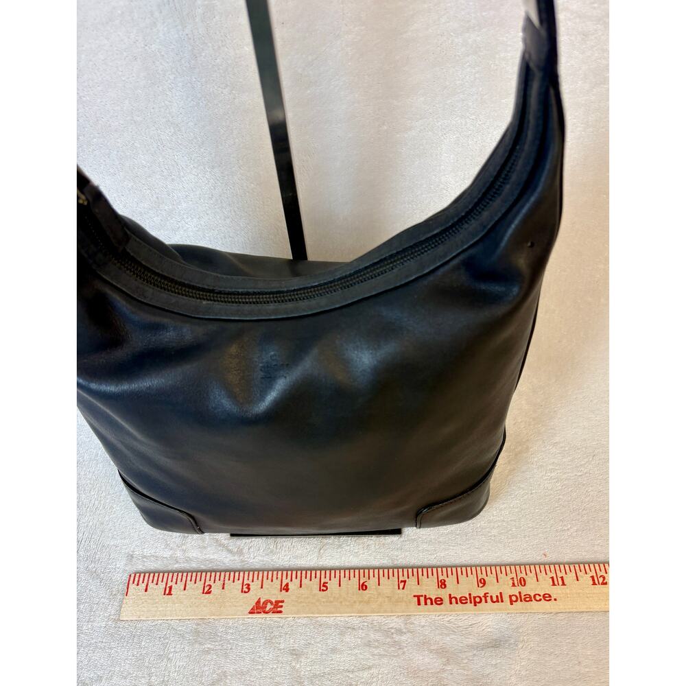 Gucci Vintage Leather Shoulder Bag, Tom Ford Era - Picture 9 of 16